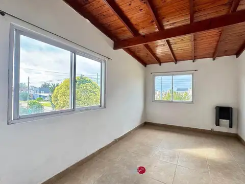 Depto Tipo Casa 3 ambientes con 2 baños