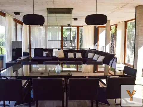 Casa en Venta en Villarobles, USD 1.450.000