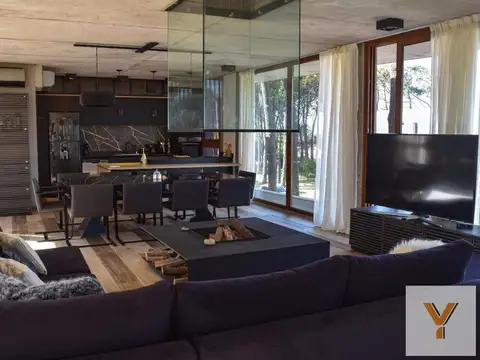 Casa en Venta de 5 dormitorios