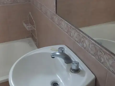 Departamento 1 piso por escalera bajas expensas