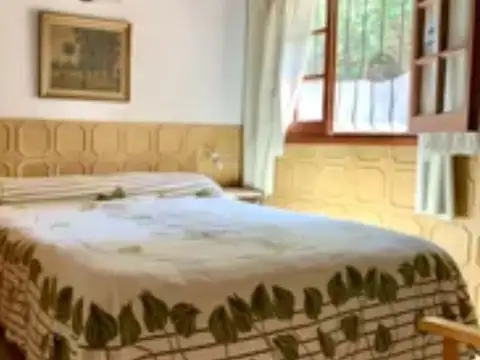 Oportunidad  CASA PINAMAR CENTRO. POR DIA uS300. Sin comisión.