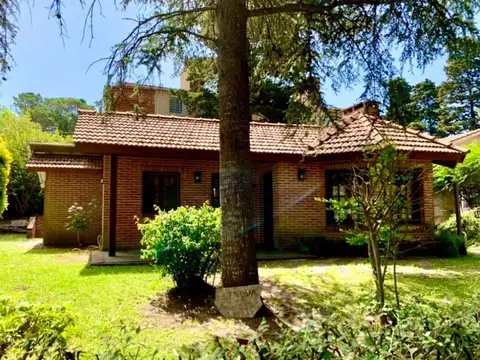 Oportunidad!! CASA PINAMAR CENTRO. POR DIA uS300. Sin comisión. 