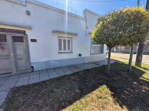 Depto Tipo Casa en Venta 51 años