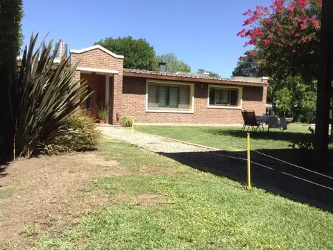 Casa en Venta en Villa Elisa, USD 260.000