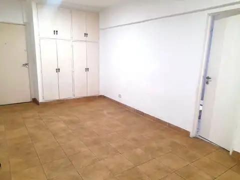 Pedro Calderón De La Barca 2100, Piso 1