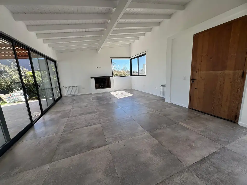 Venta de casa con pileta y fondo verde - Santa Lucia Pilar del Este - Foto 13