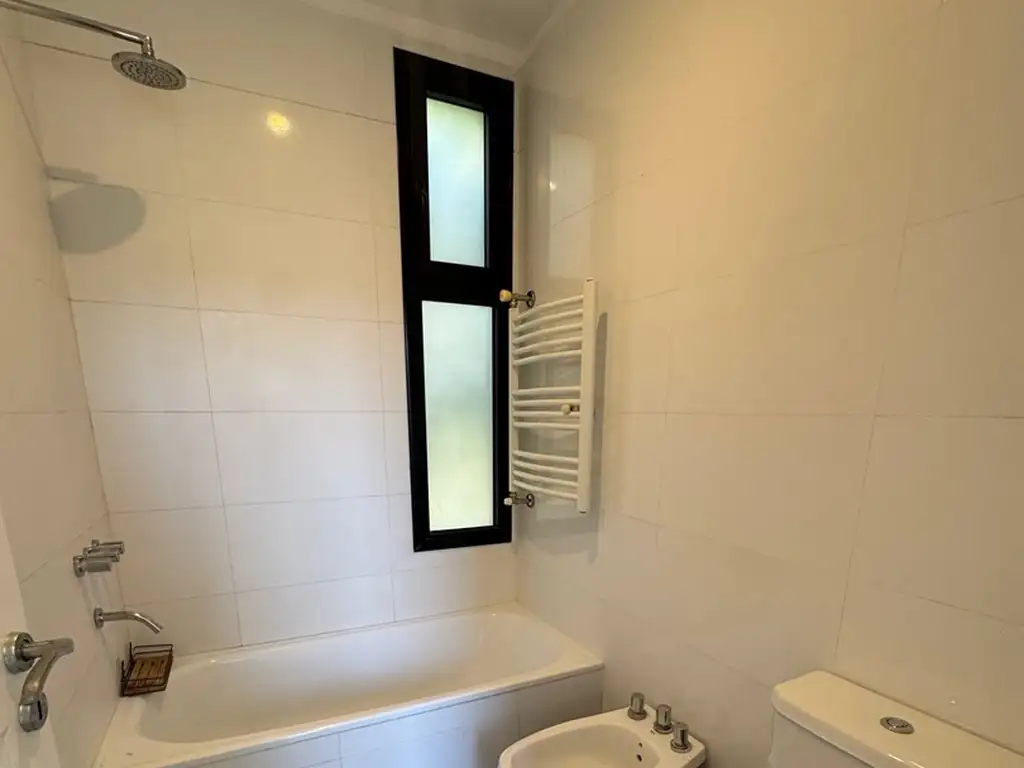 Venta de casa con pileta y fondo verde - Santa Lucia Pilar del Este - Foto 17