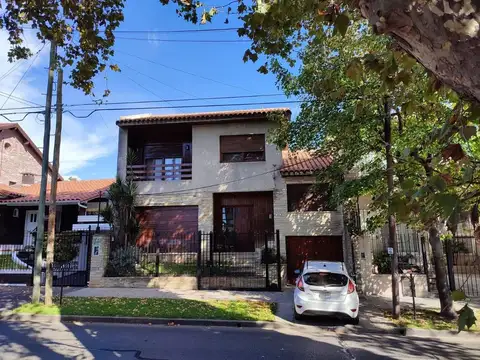 VENTA CASA 5 AMBIENTES V. BALLESTER APTO CREDITO