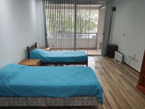avenida 38 1500, Piso 1