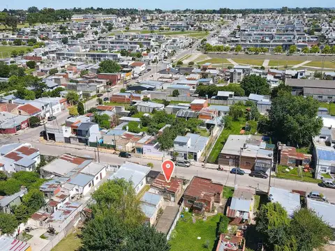 Casa 10 ambientes con 3 baños