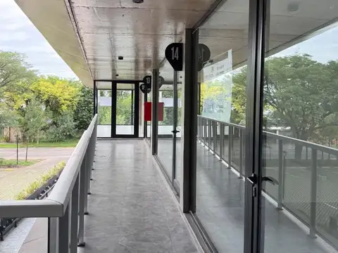 Oficina en Alquiler Boulevard Plaza