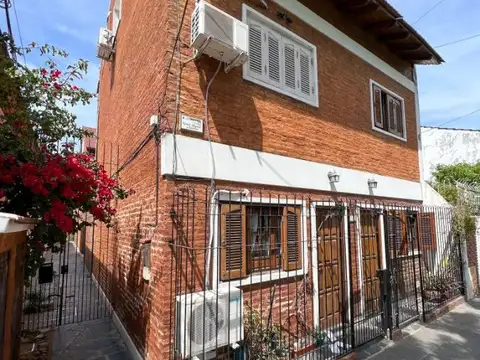 NUEVO PRECIO - TRIPLEX - 4 AMB - CON PATIO Y PLAYROOM - APTO CREDITO HIPOTECARIO