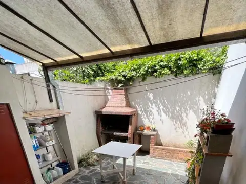 NUEVO PRECIO - TRIPLEX - 4 AMB - CON PATIO Y PLAYROOM - APTO CREDITO HIPOTECARIO