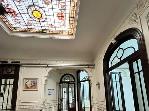 Imponente casa lote propio APTO USO COMERCIAL.