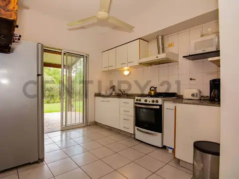 Casa 6 ambientes con 3 baños