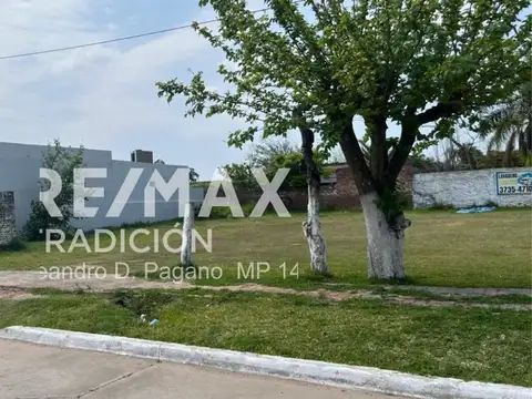 VENTA DE TERRENO en el  CENTRO DE LA CLOTILDE