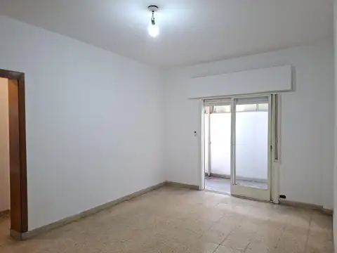 VENTA DE DEPARTAMENTO DE 3 AMBIENTES EN RAMOS MEJIA