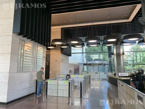 Oficina Monoambiente con 2 baños