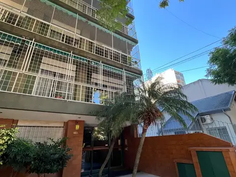 Departamento en Olivos 3 amb c/ balcon corrido a la calle!