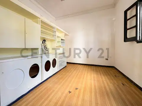 Venta Casa de 3 Dormitorios con cochera y quincho en Arroyito, Rosario