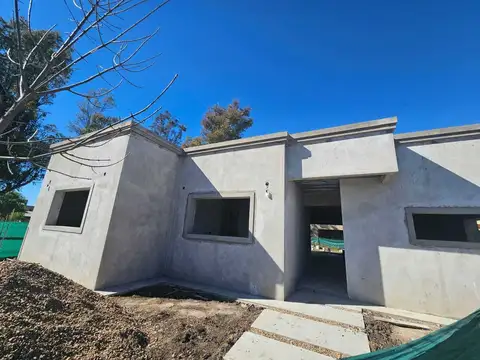Casa  en Venta en San RAmiro, Pilar del Este, Pilar