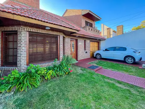 Venta de Casa 4 Dormitorios en Tolosa, La Plata
