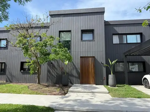 Casa en venta en el Buenos Aires Golf