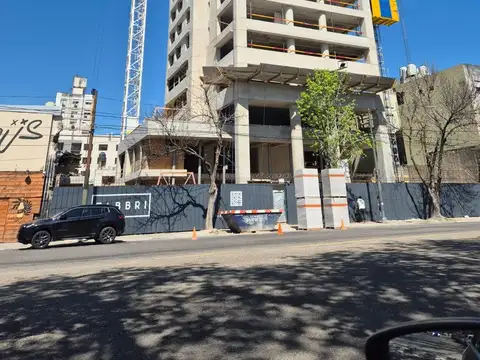 DEPARTAMENTO EN VENTA 4 DORMITORIOS ZONA PICHINCHA