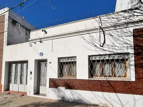 VENTA CASA 2 DORM  C/COCHERA - APTO CREDITO