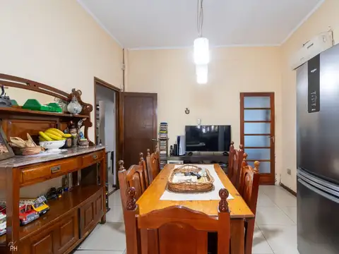 Casa 4 ambientes con 1 baño