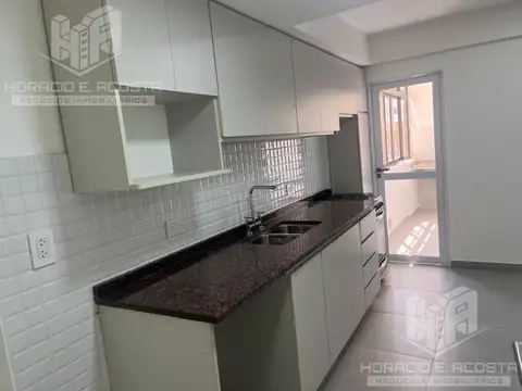 Ricardo Balbin al 2300