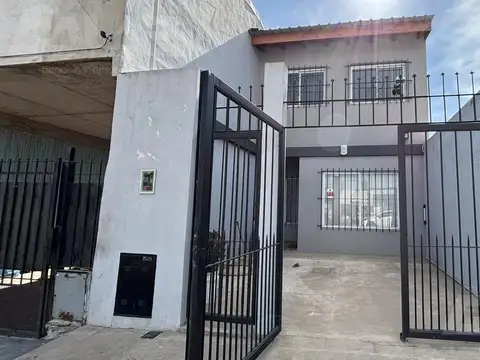 Depto Tipo Casa en Venta de 4 ambientes