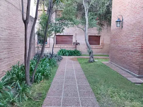 Depto 2 dorm barrio jardin-complejo cerrado