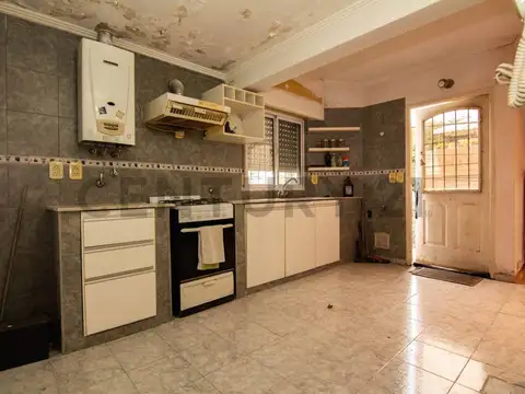 Entre Ríos 3600, Piso 0