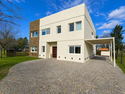 Casa en Alquiler en Countries y Barrios Cerrados en Escobar, Partido de Escobar
