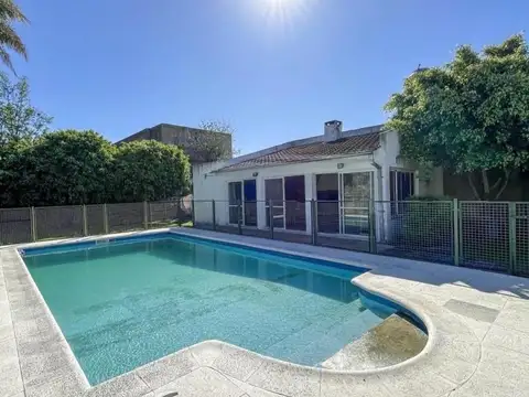 Casa en Venta 5 Amb con Pileta en Carapachay