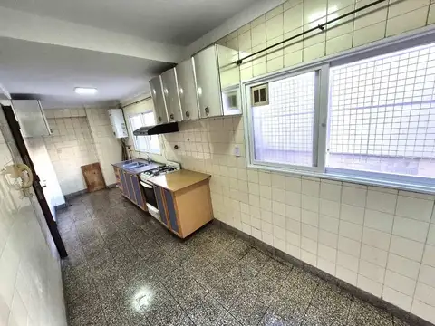 Departamento en Alquiler en Balvanera, $ 1.300.000
