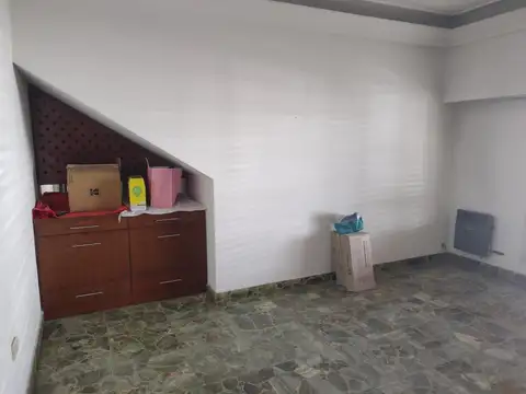 Oficina en Venta con 1 cochera