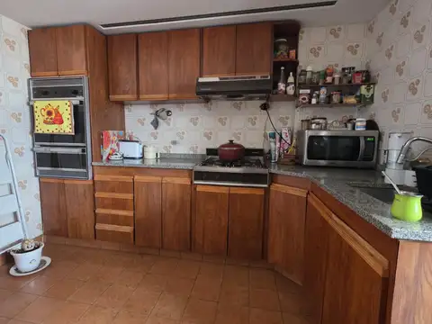 Departamento en Alquiler con 1 cocheras