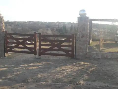 Casa en Venta con 3 cocheras