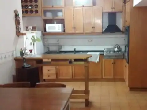 Depto Tipo Casa en Venta en Centro, USD 195.000