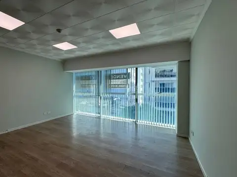 Oficina en Venta al Norte