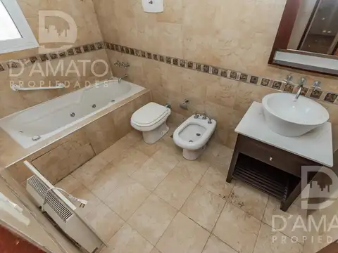 Casa en Alquiler de 6 dormitorios