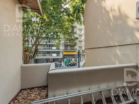 Casa 7 ambientes con 2 baños