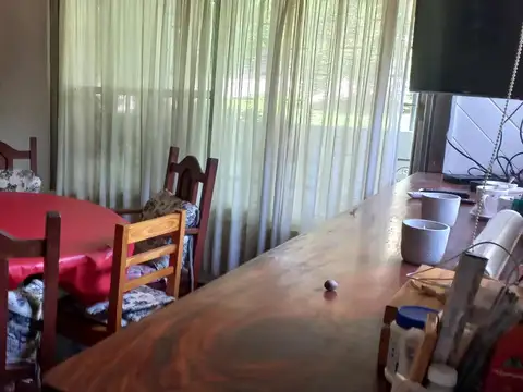 Casa en Venta con 4 cocheras