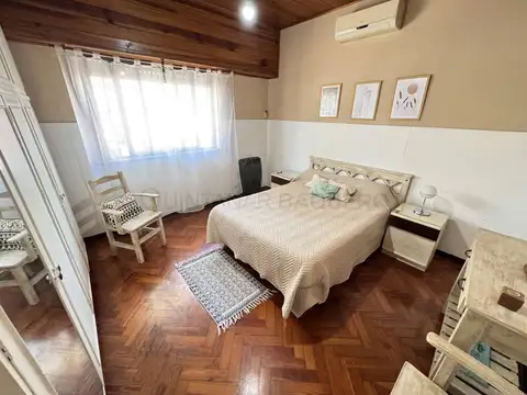 Casa 7 ambientes con 3 baños