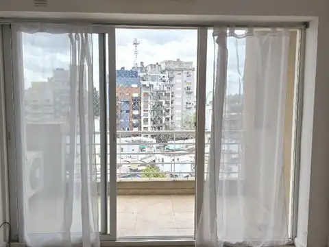 Fernández 256: se alquila impecable monoambiente con balcón