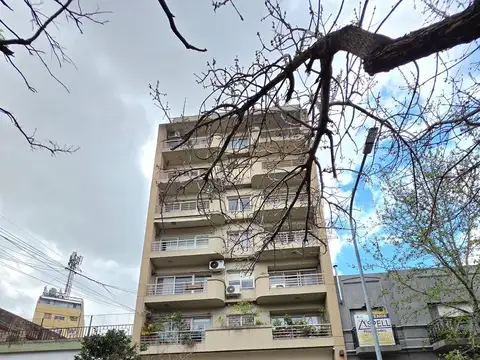 Fernández 256: se alquila impecable monoambiente con balcón