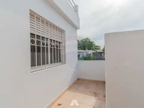 Venta apartamento Buceo 2 dorm. Patio y azotea