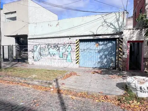 Galpon en Venta 44  mts Fondo